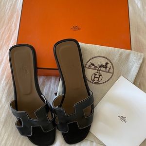 HERMES ORAN SANDAL 37.5 black